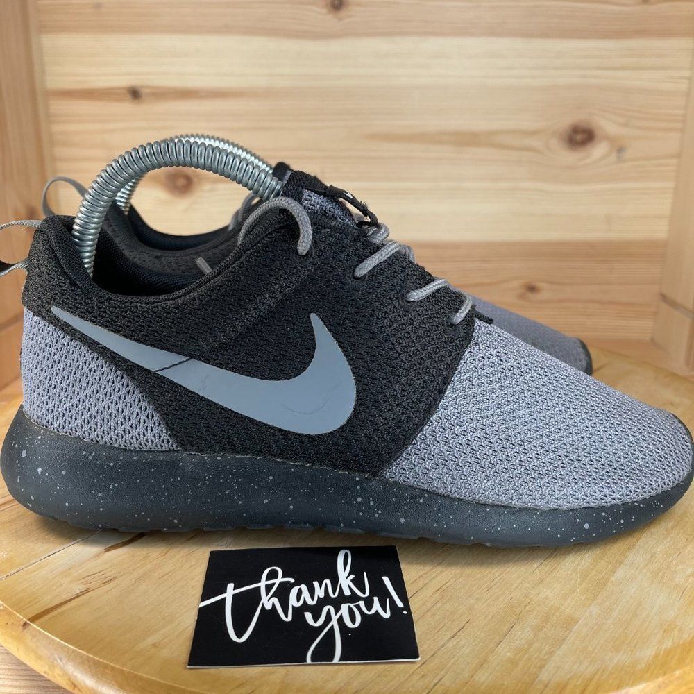 Wm Nike Gray Lace Up Athletic Sneaker Shoes US 7